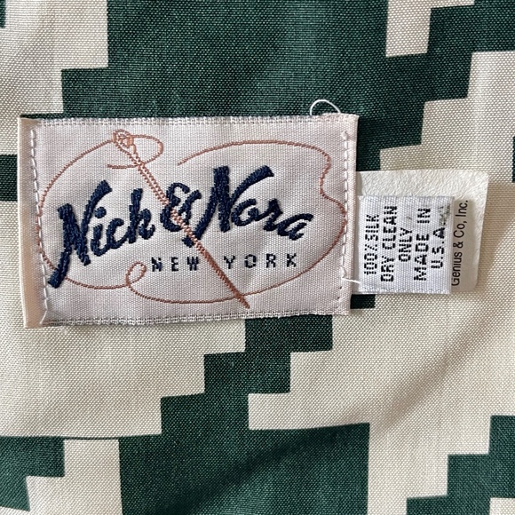 Vintage silk fringe houndstooth scarf, green and white - Picture 5 of 6